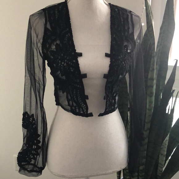 Mesh laced cover up - Picture 1 of 6